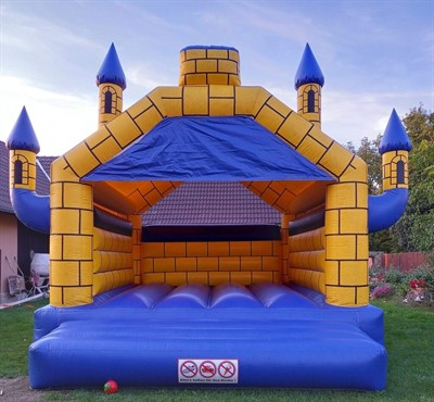 Skákací hrad Velký zámek